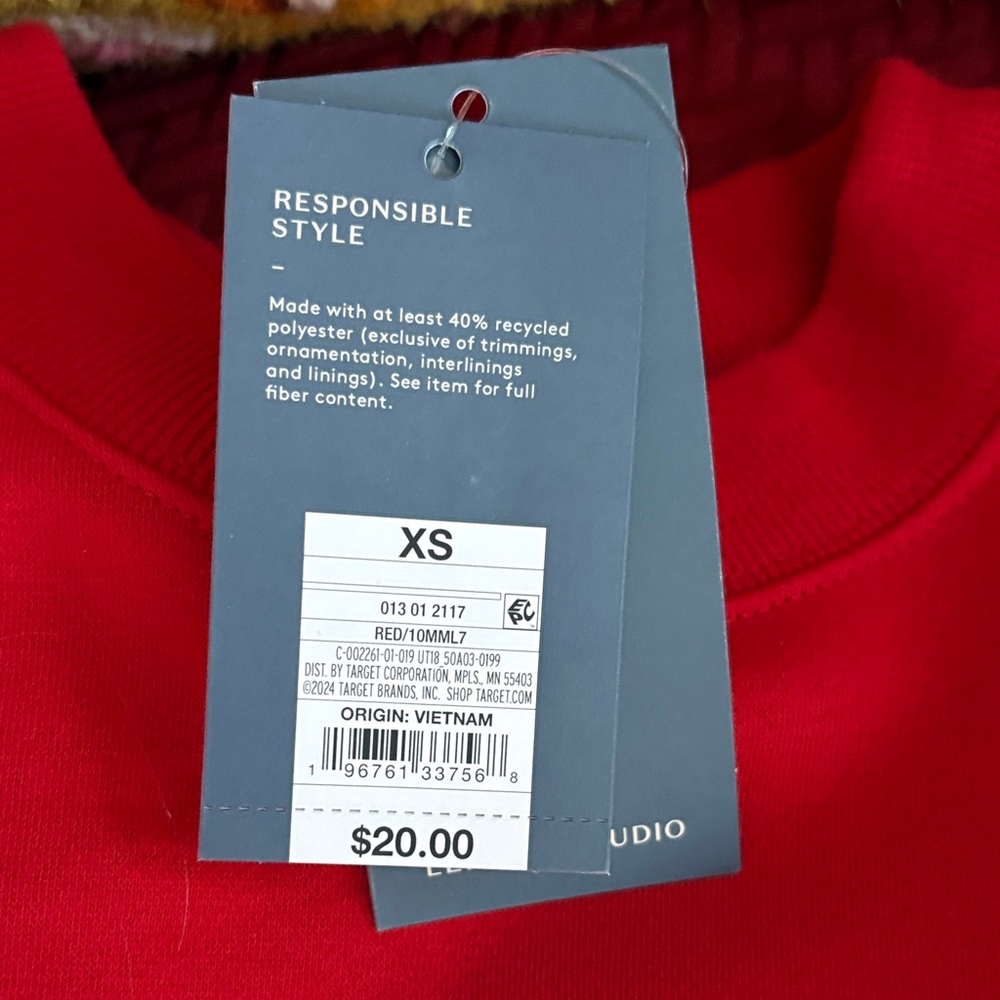 Merry Red Holiday Sweater NEW XS Sweatshirt White Appliqué Universal Thread Crew - Picture 3 of 6